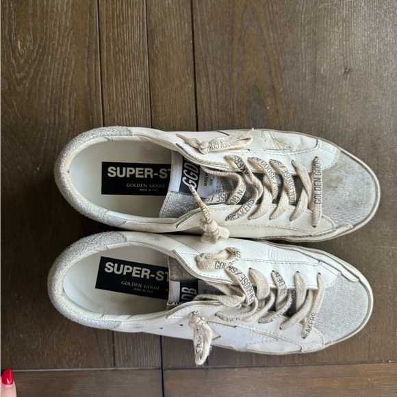Size 8 golden goose like new sneakers - Picture 6 of 7